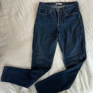 Levi’s 721 High Rise Skinny jean - size 30